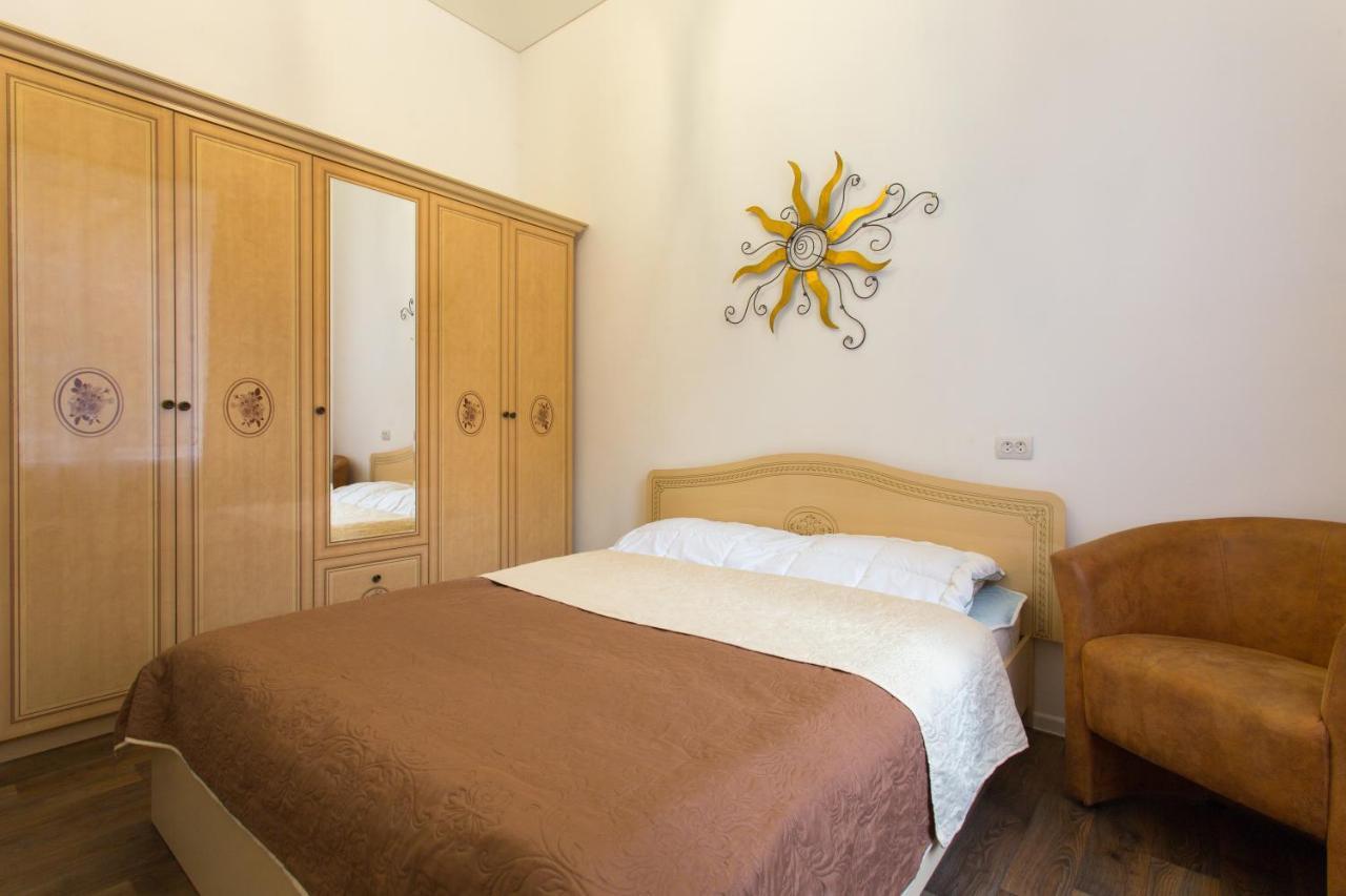 Apartament Pushkinskaya Street Charków Zewnętrze zdjęcie